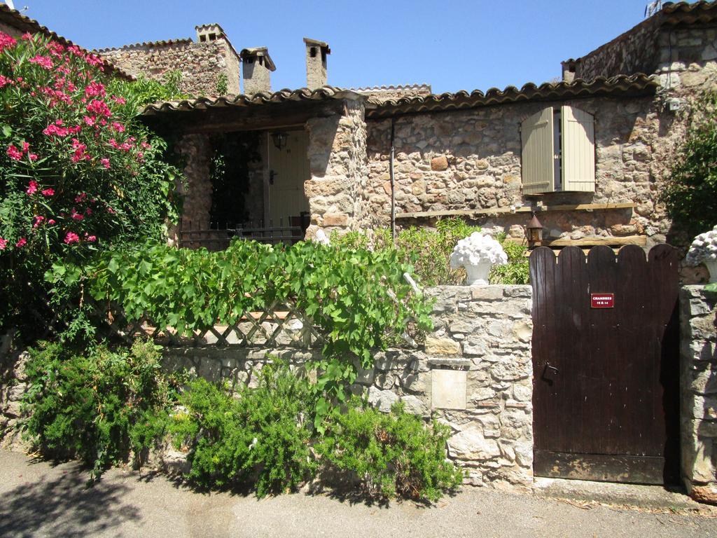 Отель Le Logis Du Guetteur Les Arcs-sur-Argens Экстерьер фото