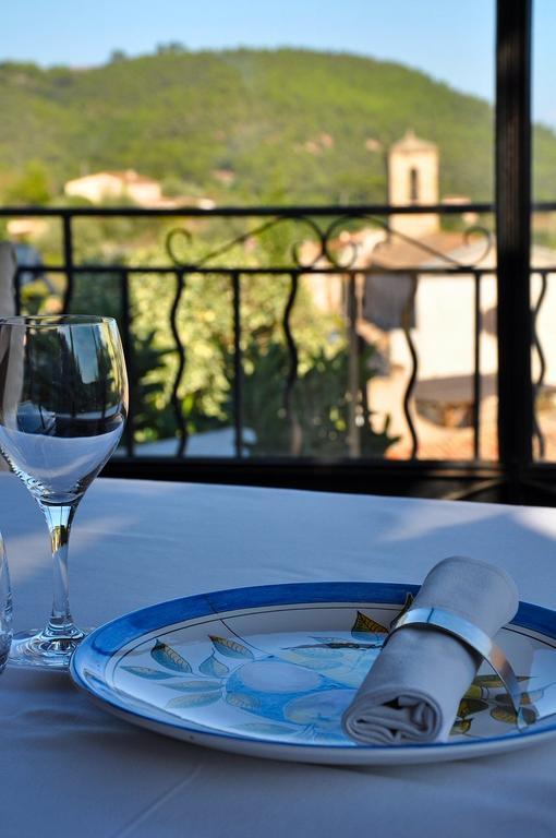 Отель Le Logis Du Guetteur Les Arcs-sur-Argens Экстерьер фото