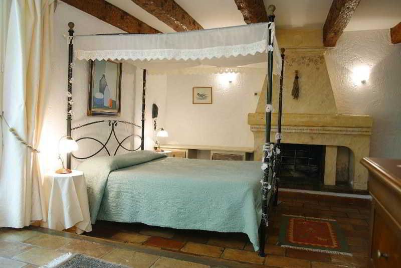 Отель Le Logis Du Guetteur Les Arcs-sur-Argens Экстерьер фото